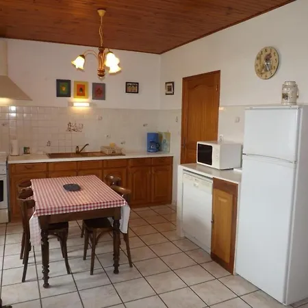 Maison Authentique A : Confort, Jardin Clos, Animaux Bienvenus, Proche Salers Et Puy Mary - Fr-1-742-503 * Drugeac