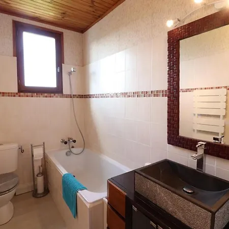 Maison Authentique A : Confort, Jardin Clos, Animaux Bienvenus, Proche Salers Et Puy Mary - Fr-1-742-503 Drugeac